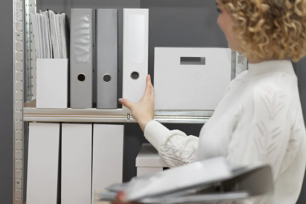 Guarda de documentos físicos e digitais